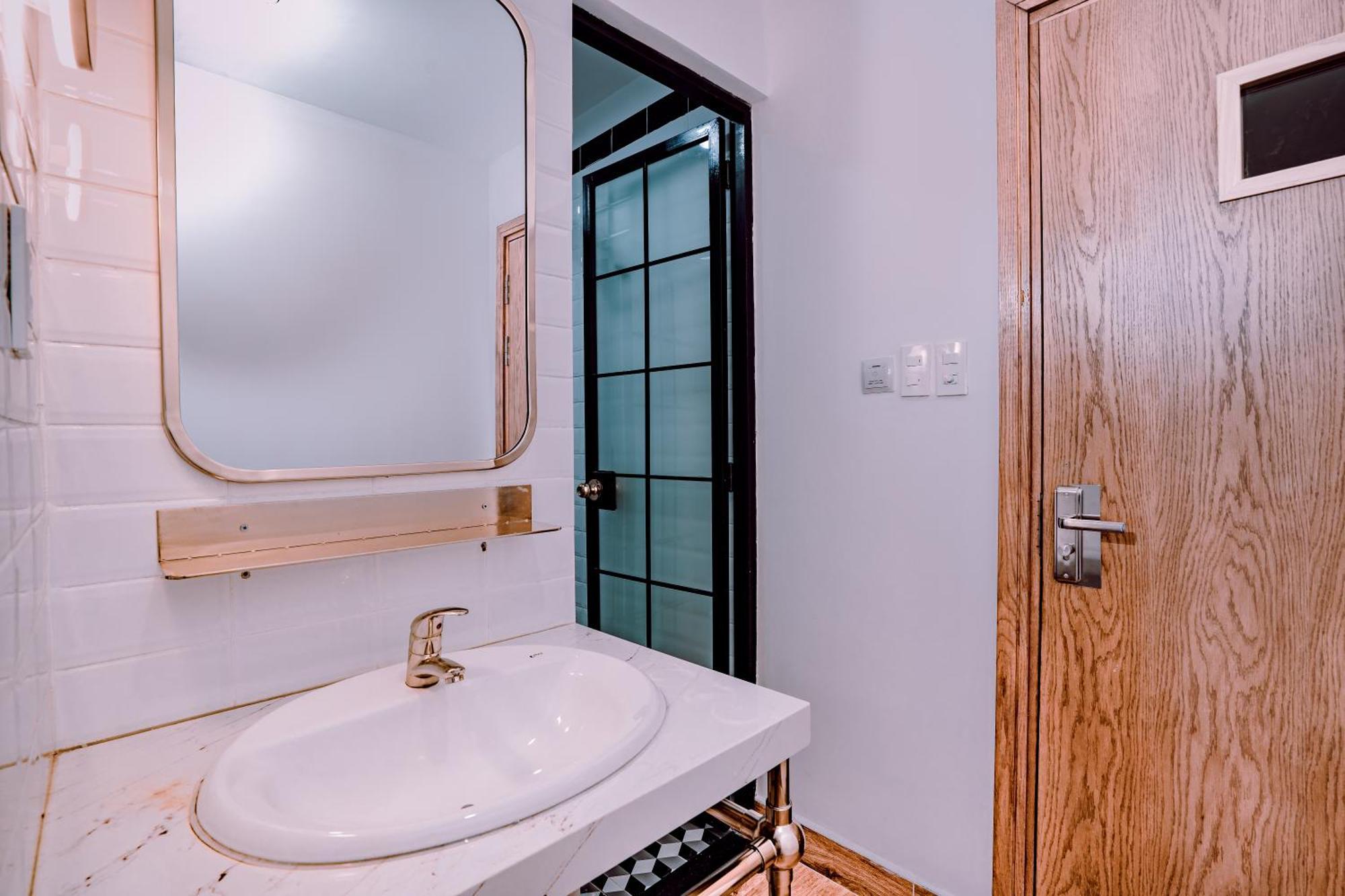 Mint Hotel Bui Vien Q1 Хошимин Экстерьер фото